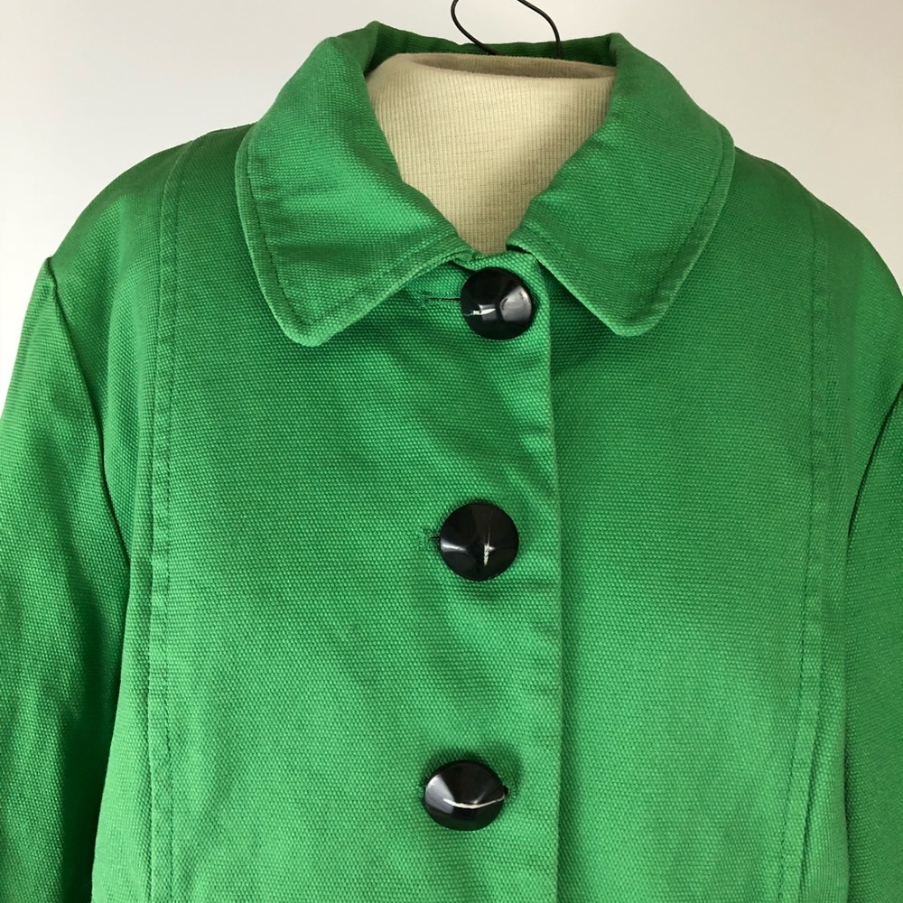 Green coat with chunky black buttons Large - Picture 2 of 5